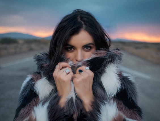 makna-lagu-heart-full-of-scars-rebecca-black