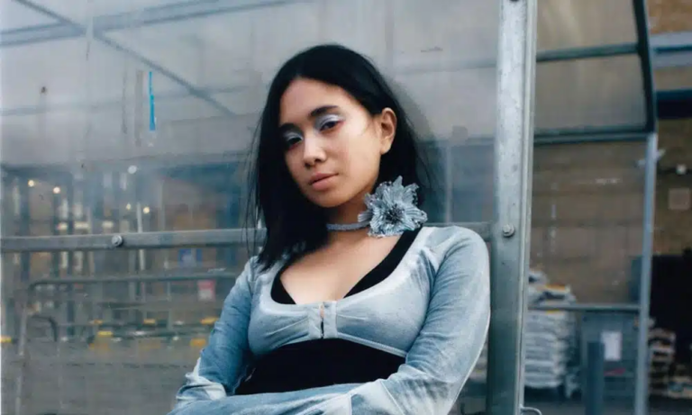 Single Baru NIKI Blue Moon Resmi Dirilis Secara Global