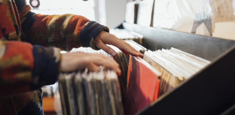 Berita Musik Kebangkitan Vinyl Kembali Populer di Era Digital